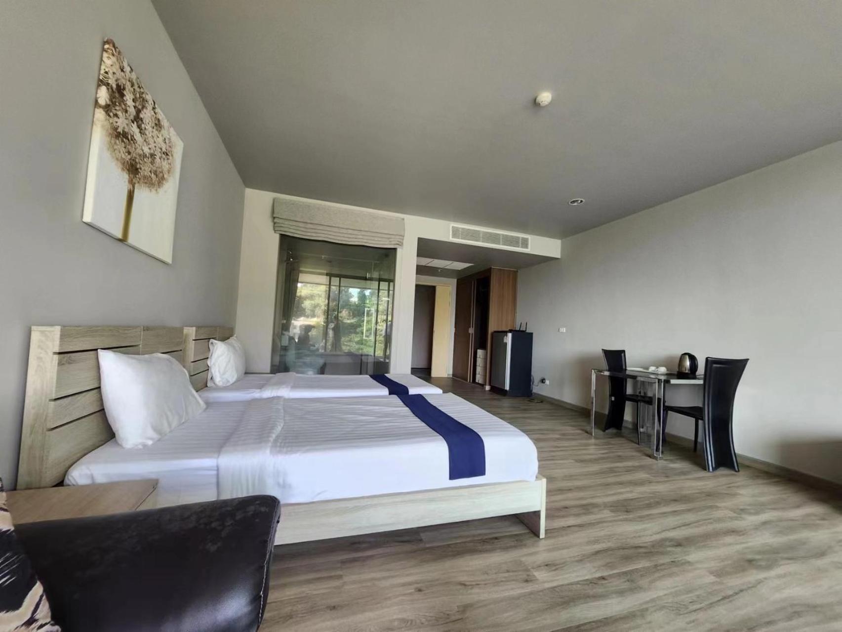 Veloche Karon Apartment Ban Karon Exterior photo